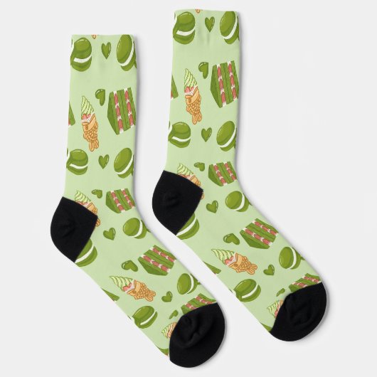 Kawaii Hand-Drawn Matcha Sweets Seamless Pattern Socken (Rechts)