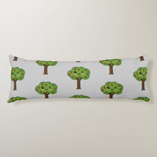 Kawaii Happy Winking Apple Tree Seitenschläferkissen (Vorderseite)