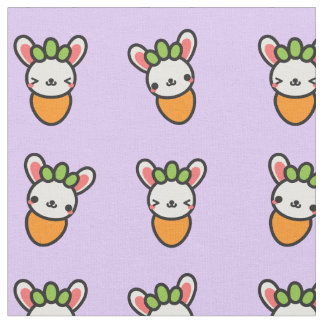 Kawaii Häschen-Karotte mit lila Hintergrund Stoff