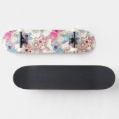 Kawaii Kindermuster mit niedlichen Gekritzeln Skateboard (Horizontal)