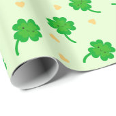 Kawaii Lucky Clover Geschenkpapier (Rolleneckpunkt)