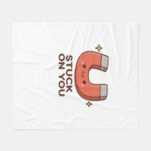Kawaii Magnet Stuck On You Cute Playful Style Fleecedecke (Vorderseite (Horizontal))