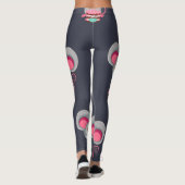 Kawaii-Maus mit Gesichtsmaske und Kuchen Leggings (Rückseite)