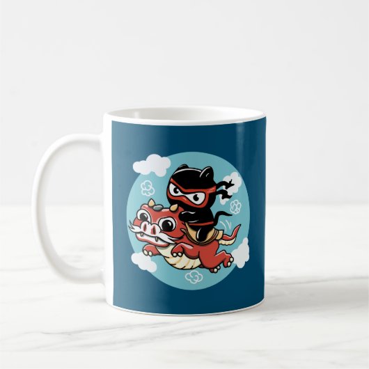 Kawaii Ninja Cat Riding a Red Dragon Kaffeetasse (Links)