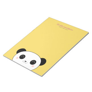 Kawaii Panda auf Gelb Notizblock