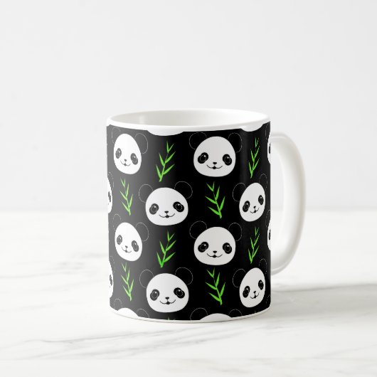 Kawaii Panda Muster Bamboo in Schwarz-weiß grün Kaffeetasse (VorderseiteRechts)