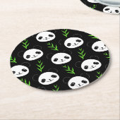 Kawaii Panda Muster Bamboo in Schwarz-weiß grün Runder Pappuntersetzer (Angewinkelt)
