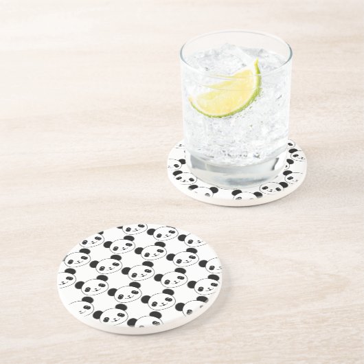 Kawaii Panda Muster in Schwarzweiß Untersetzer (Seite)