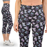 Kawaii Pastel Goth Cat-Bat Harajuku Yoga Capri Leggings<br><div class="desc">Kawaii Pastel Goth Cat-Bat-Leggings | Harajuku Inspiriert. Kawaii Pastel Goth Cat-Bat-Leggings, mit bezaubernden Katzenmotiven und Kätzchenmotiven geschmückt. Die pastellfarbene Ästhetik mit lila, lila und violettfarbenen Designs auf einem schwarzen Hintergrund. Diese Leggings sind perfekt für Liebhaber der Kawaii- und Harajuku-Mode, und sind eine spielerische Ergänzung zu jedem Kleiderschrank. Für diejenigen, die...</div>