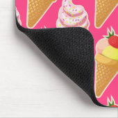 Kawaii-rosa Muster mit Erdbeereis Mousepad (Ecke)