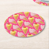 Kawaii-rosa Muster mit Erdbeereis Runder Pappuntersetzer (Angewinkelt)