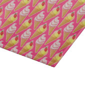 Kawaii-rosa Muster mit Erdbeereis Schneidebrett (Ecke)