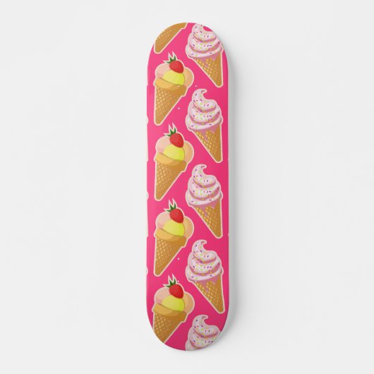 Kawaii-rosa Muster mit Erdbeereis Skateboard (Vorne)