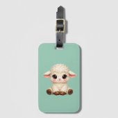Kawaii-Schaf sitzt glücklich mit Süßem Gepäckanhänger (Vorderseite Vertikal)