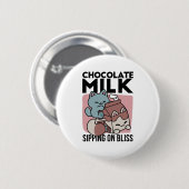Kawaii Schokoladen Milch Katze – Cozy Getränk & Ni Button (Vorne & Hinten)