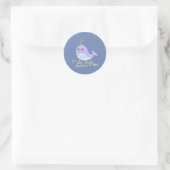Kawaii Serious Narwhal Runder Aufkleber (Tasche)