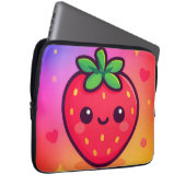 Käwaii Strawberry auf Pastel Gradient Backg lächel Laptopschutzhülle (Vorne Rechts)