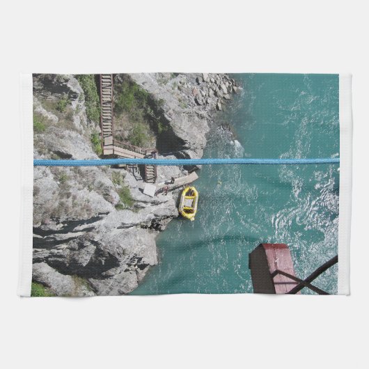 Kawarau Bridge Bungy POV, Queenstown, Neuseeland Handtuch (Horizontal)