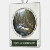 Kaweah River im Sequoia-Nationalpark Banner-Ornament Silber (Links)