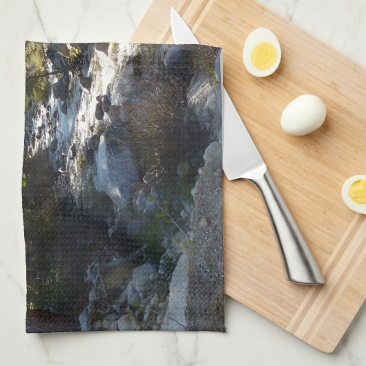 Kaweah River im Sequoia-Nationalpark Geschirrtuch (Viertel Falte)