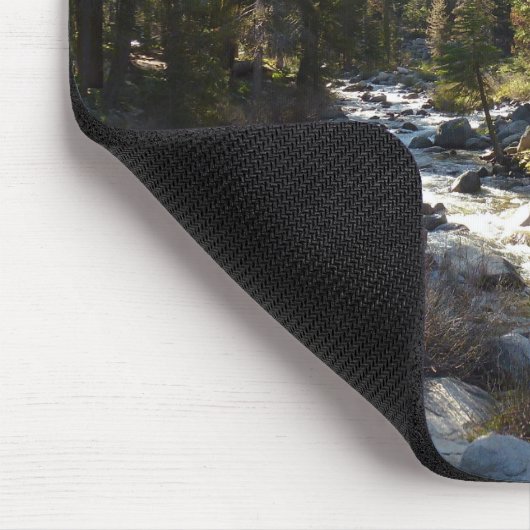 Kaweah River im Sequoia-Nationalpark Mousepad (Ecke)
