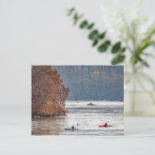 Kayak Fishing Postkarte (Stehend Vorderseite)