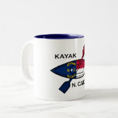Kayak North Carolina Flag Zweifarbige Tasse (Vorderseite Links)