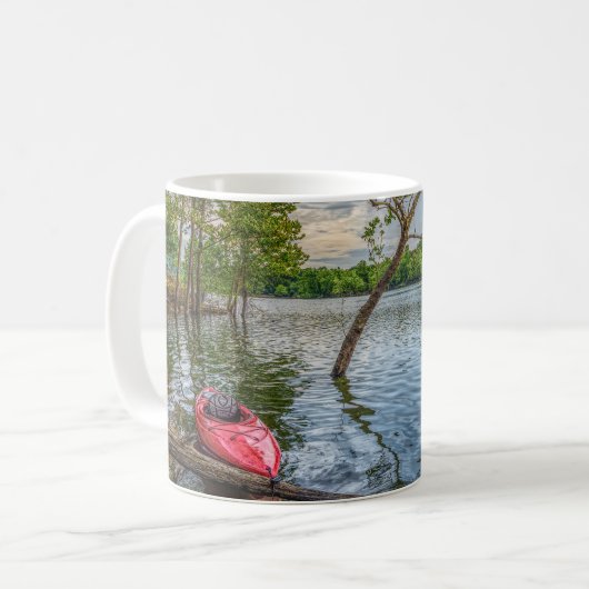 Kayak schwimmend am Tischtennissee Kaffeetasse (Vorderseite Links)