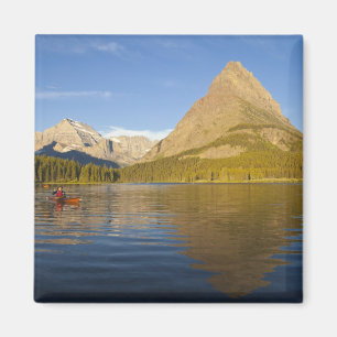 Kayakfahren auf dem Swiftcurrent Lake bei Sonnenau Magnet