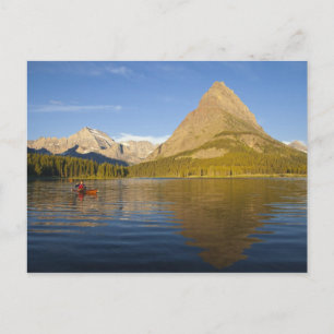 Kayakfahren auf dem Swiftcurrent Lake bei Sonnenau Postkarte
