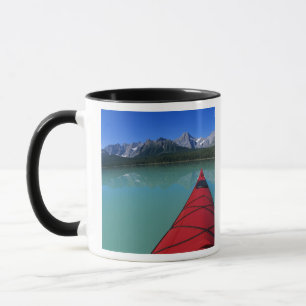 Kayakfahren auf dem Waterfowl Lake unterhalb des H Tasse