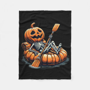 Kayaking Skeleton Funny Halloween Kayak Fleecedecke