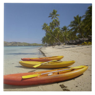 Kayaks am Strand, Plantation Island Resort Fliese