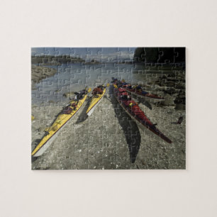 Kayaks auf Dicebox Island, Broken Island Group, Puzzle