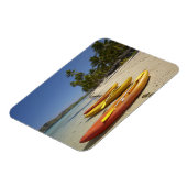 Kayaks on the beach, Plantation Island Resort Magnet (Linke Seite)