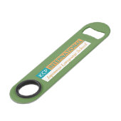 KCP International-Logo Speed Flaschenöffner (Vorderseite Schrägansicht)