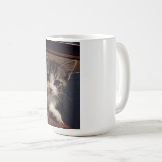 Keeno auf der Couch-Tasse Kaffeetasse (VorderseiteRechts)