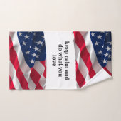 keep calm affirmational quote and vibrant flag badhandtuch set (Handtuch)