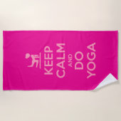 Keep Calm and Do Yoga Strandtuch (Vorderseite)