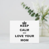 KEEP CALM AND LOVE YOUR MOM.png Postkarte (Stehend Vorderseite)