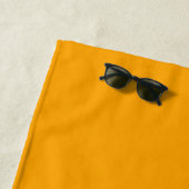 Keep Calm And Your Text on Accent Yellow Strandtuch (Beispiel)