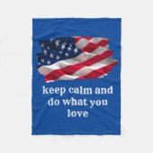 keep calm quote and vibrant american flag fleecedecke (Vorderseite)