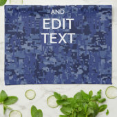 Keep Calm Your Text on Blue Digital Tarnung Küchentuch (Gefaltet)