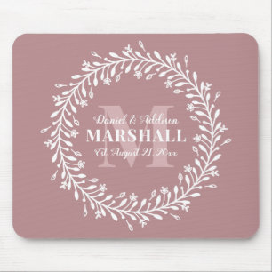 Keepake Newlyly Couple Pink Wreath Monogram Mousepad