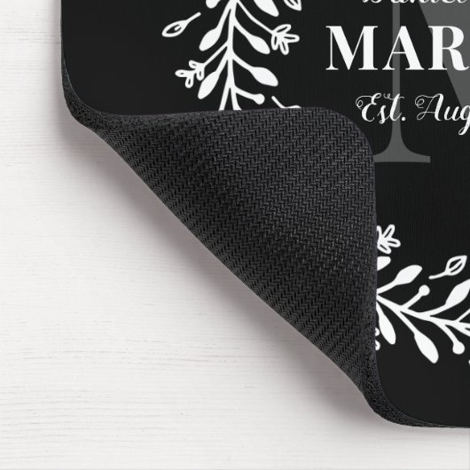 Keepake Newlyly Couple Wreath Monogram Name Mousepad (Ecke)