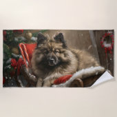 keeshond Dog Christmas Festive Strandtuch (Vorderseite)