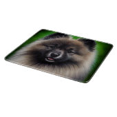 Keeshond Dog in St. Patrick's Day Dress Schneidebrett (Ecke)