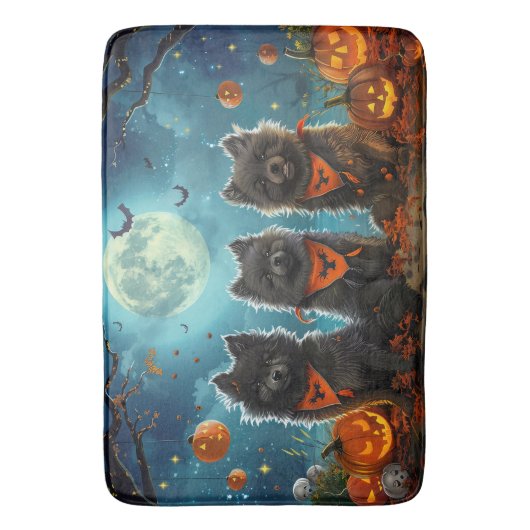 Keeshond Halloween Spooky Badematte (Vorderseite Vertikal)