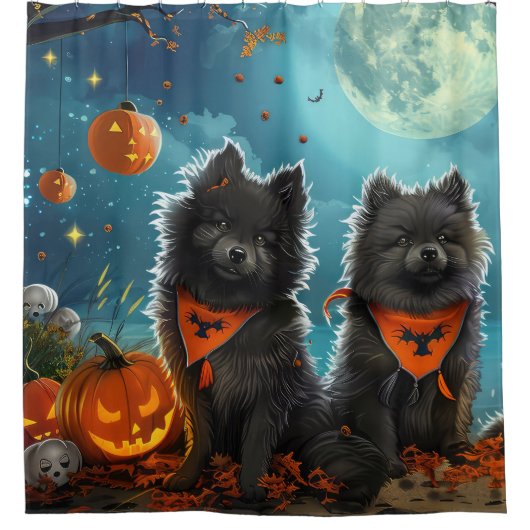 Keeshond Halloween Spooky Duschvorhang (Vorderseite)