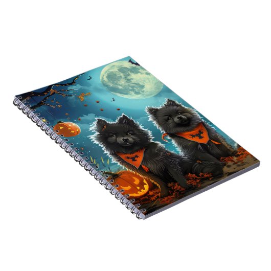 Keeshond Halloween Spooky Notizblock (Rechte Seite)